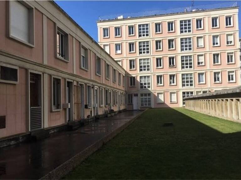 Appartement À Louer — photo 1