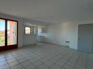 GRENADE S/GARONNE - Appt T3 de 65 m² à louer avec parking — photo 2