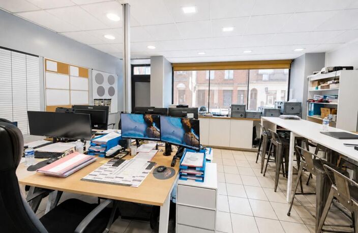 MONTAUBAN CENTRE VILLE - IMMEUBLE EN R+2 À VENDRE — photo 4