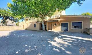 Immeuble  188 m² à vendre à Eyragues (13630)
