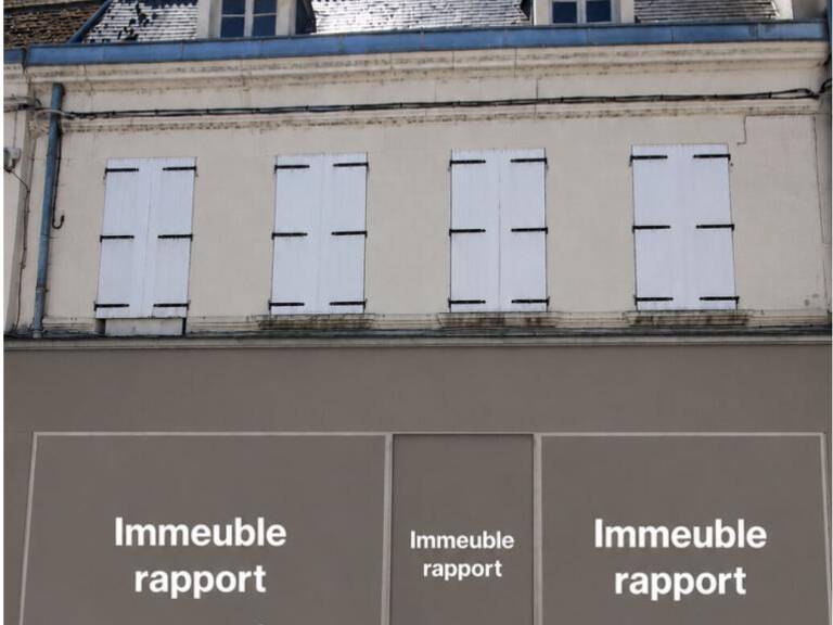 Immeuble Cosne-sur-loire 4 pièce(s) 193 m2 — photo 1