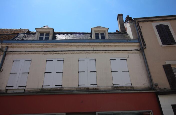 Immeuble Cosne-sur-loire 4 pièce(s) 193 m2 — photo 2