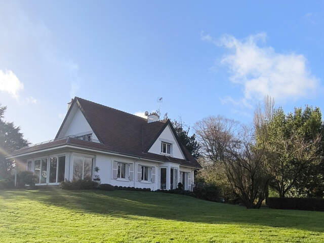 Propriété avec parc paysagé — photo du bien