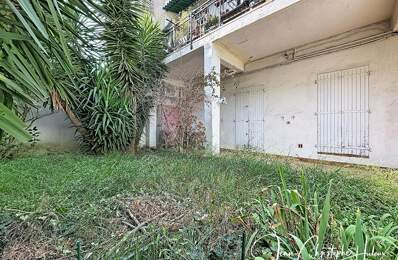 Appartement Nimes 3 pièce(s) 55 m2 loué av terrasse et jardin — photo du bien