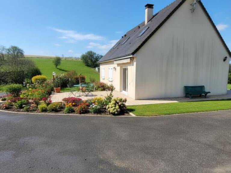 Nord Vendome, pavillon tout confort sur terrain 1,5 ha et dépendances — photo 1