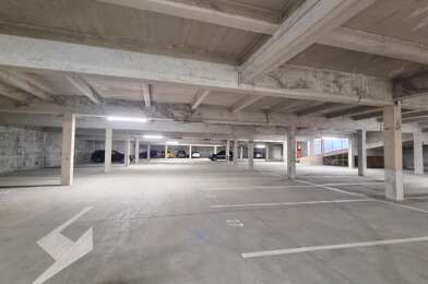Garage  93 €