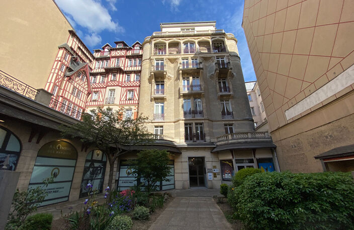 ROUEN RUE JEANNE D'ARC — photo 2