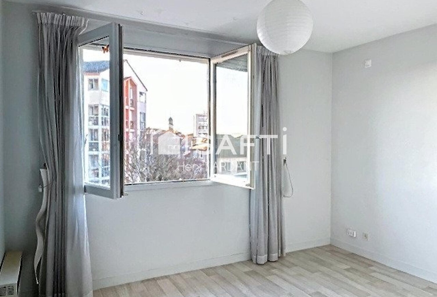 Résidence SENIORS avec GARAGE ! Tellement mieux que d'être seul(e) et moins cher que l'EHPAD ! — photo 1