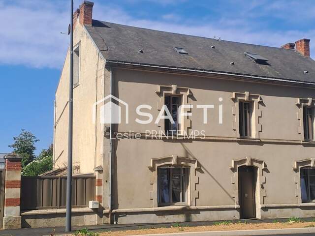 Volumes exceptionnels au cœur de Fontenay Le Comte ! — photo du bien