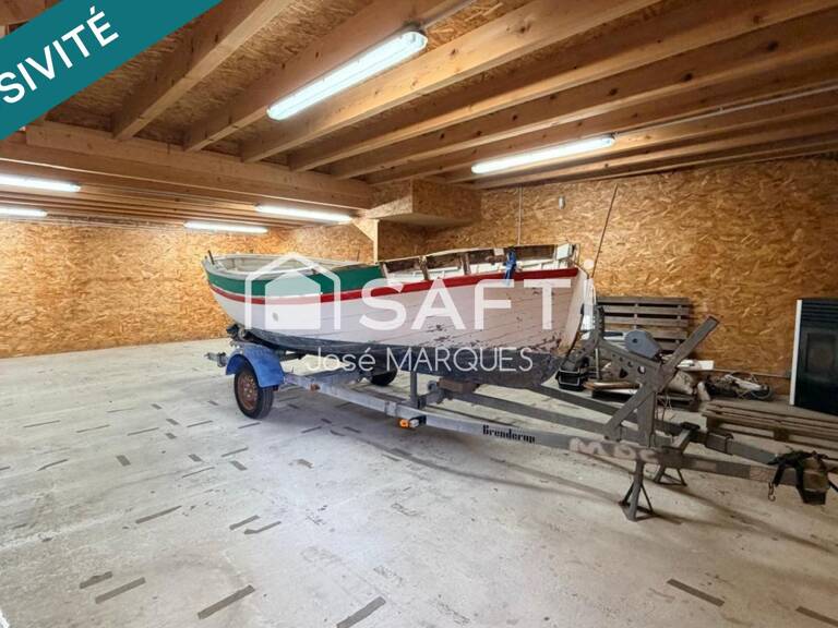 ZA Cogolin local commercial 150m² + préau 65m² — photo 1