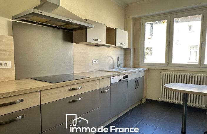 Villefranche De Rouergue appartement T3 / T4 de 72 m² — photo 3
