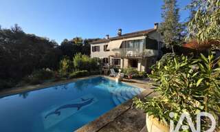 Maison 9 Pièces 295 m² à vendre à Vence (06140)