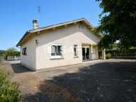 Maison de plain-pied 95m² - DPE B - Terrain env. 2500m² - Garages et dépendances - 3 chambres — photo 3