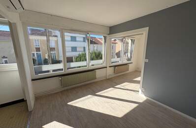 T2 idéal pour étudiant ou investisseur/ climatisation !!! / fenêtres double vitrage neuves / Dpe après travaux D !!! — photo du bien