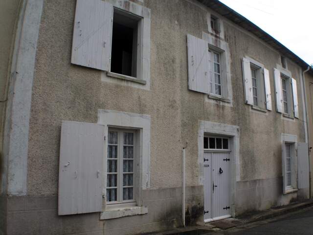 maison en pierre grand volume de pièces — photo du bien