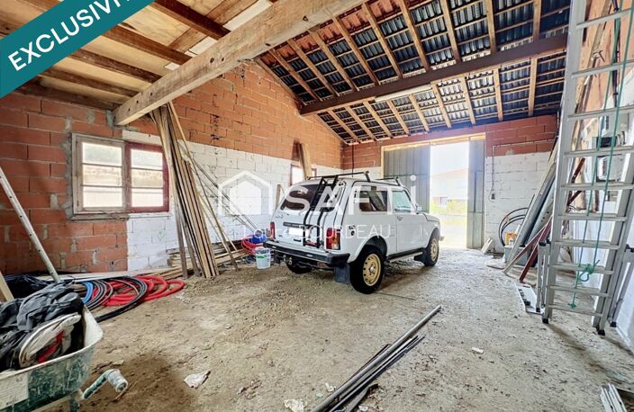 Beau potentiel de transformation - Bâtiment / Garage de 125 m² sur parcelle de 493m2  - BOULOC — photo 4