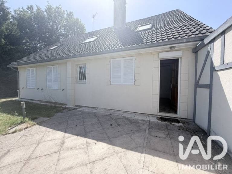 Vente Maison traditionnelle 7 pièces — photo 1