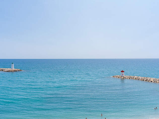 Pieds dans l'eau! Appartement 3 pièces à Villeneuve-Loubet p — photo du bien