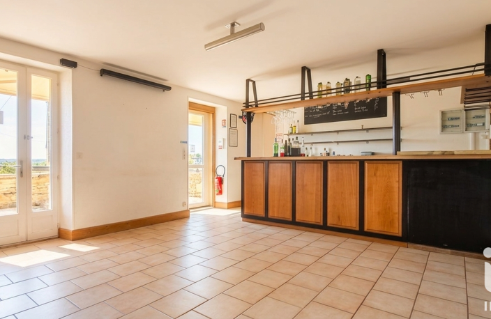Vente Maison/villa 10 pièces — photo 3