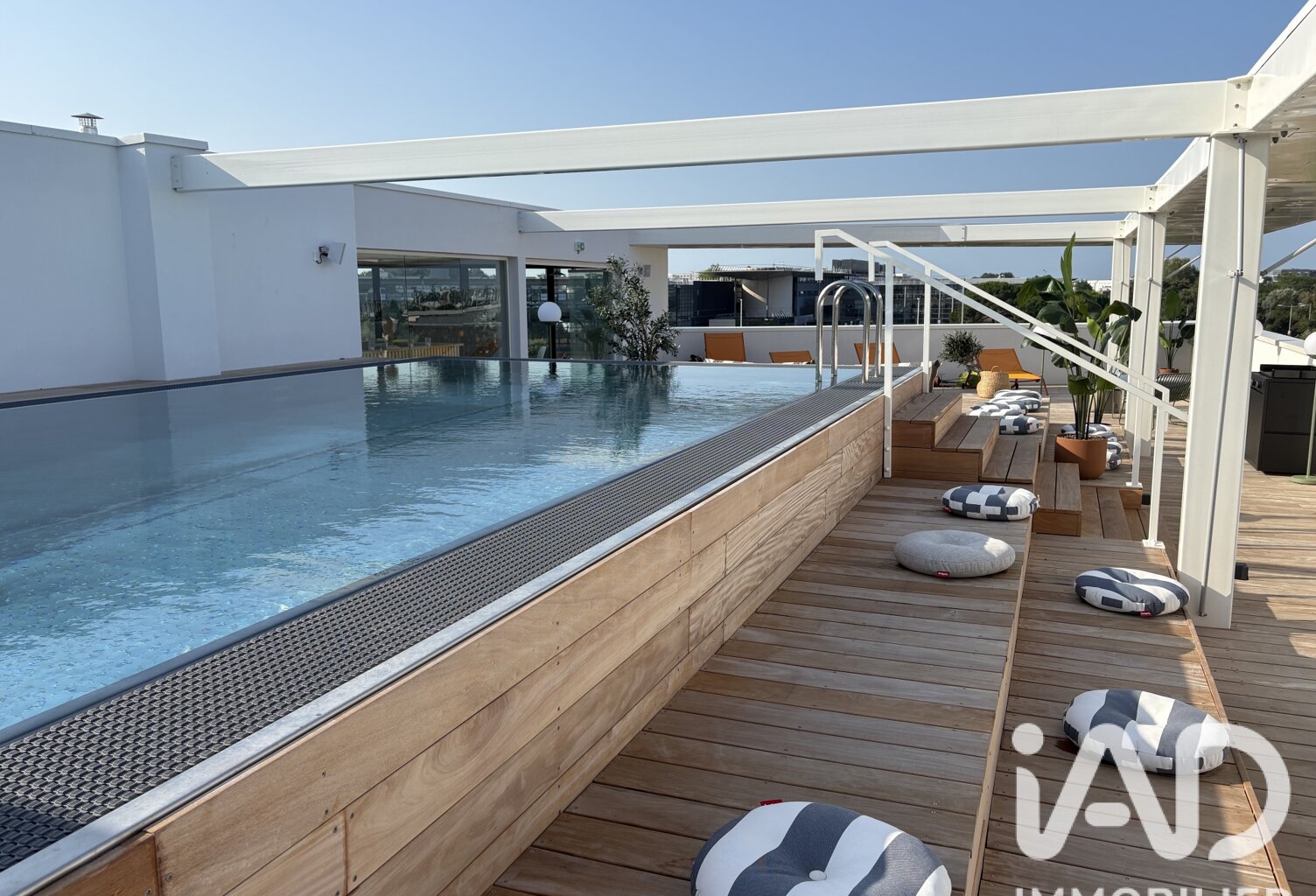 Vente Studio 1 pièce — photo 1