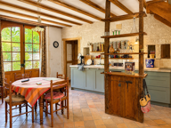 Propriété de caractère de 350 m2 avec gîtes -Tusson - 470 00 — photo 4