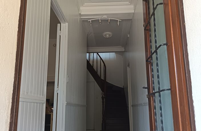 Vente Maison/villa 8 pièces — photo 2