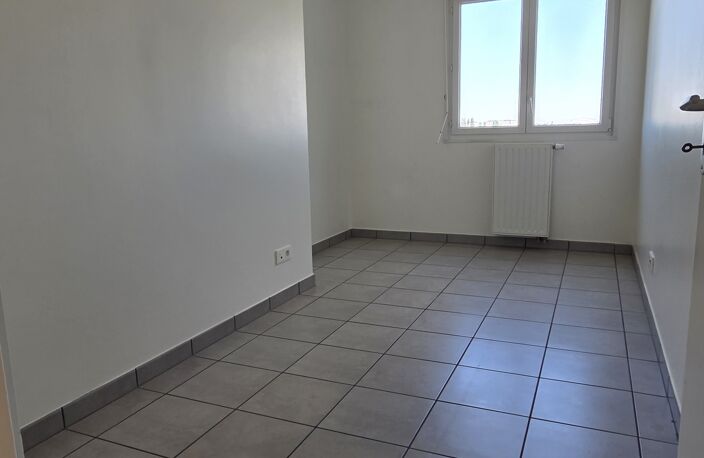 Vente Appartement 4 pièces — photo 3