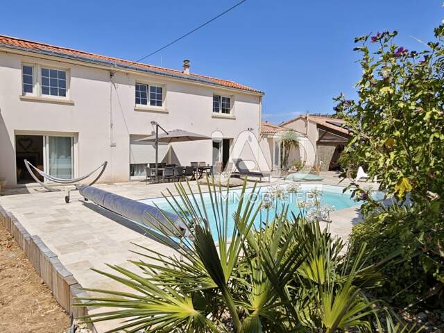 Vente Maison/villa 9 pièces — photo du bien