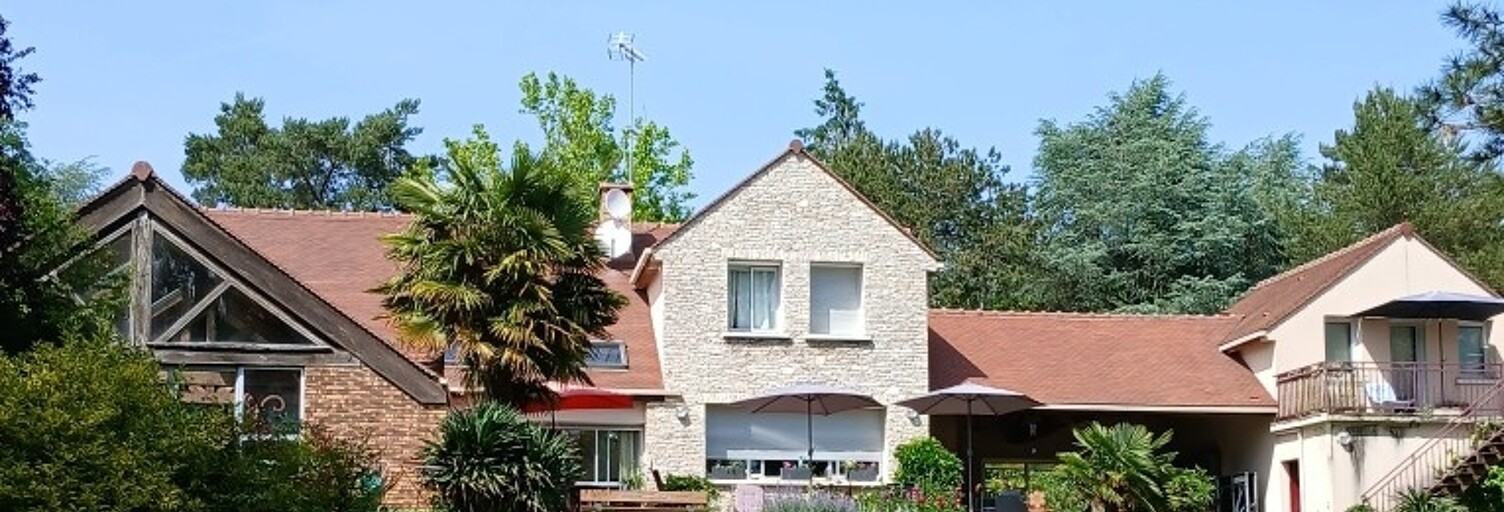Maison 7 Pièces 244 m² à vendre à Le Val-Saint-Germain (91530)