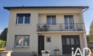Maison 6 Pièces 101 m² à vendre à Lezay (79120)