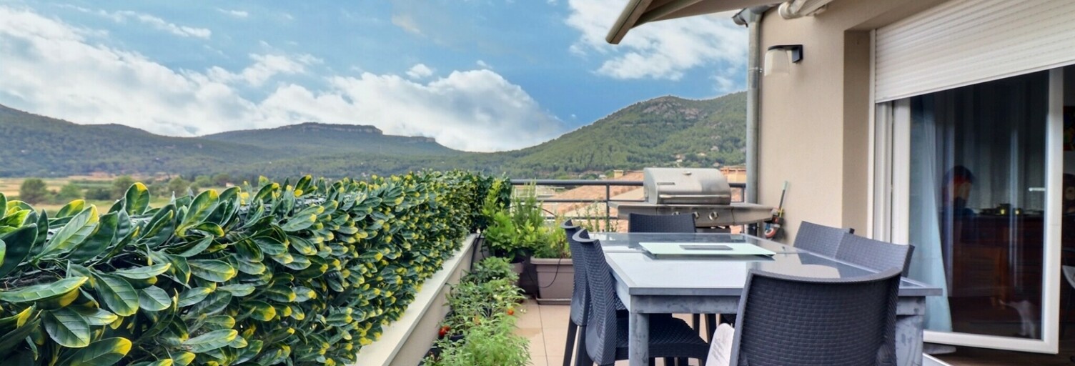 Appartement 4 Pièces 90 m² à vendre à Cuges-les-Pins (13780)