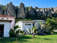 Maison de caractère de 200 m2 avec piscine couverte et vue sur les Pénitents — photo 2
