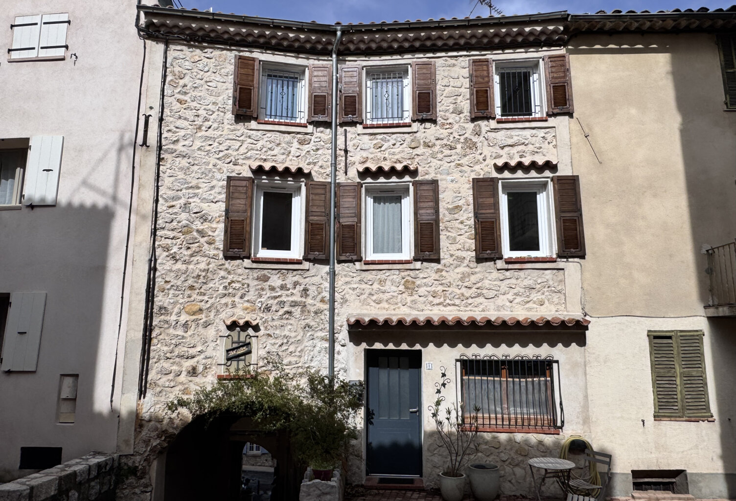 BOUYON, Belle maison de village 4 pièces — photo 1