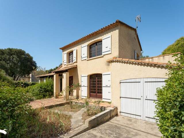 Villa de 6 pièces principales — photo du bien