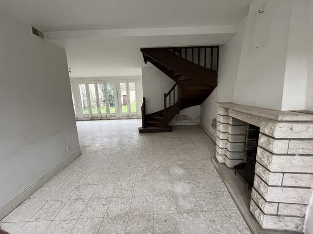 Maison de ville de 5 pièces principales — photo du bien
