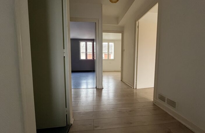 Maison de ville de 5 pièces principales — photo 3