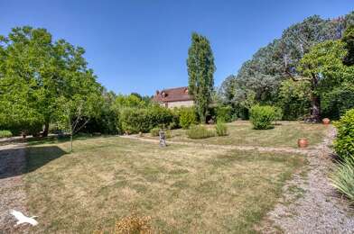 Maison 9 pièces 730800 €