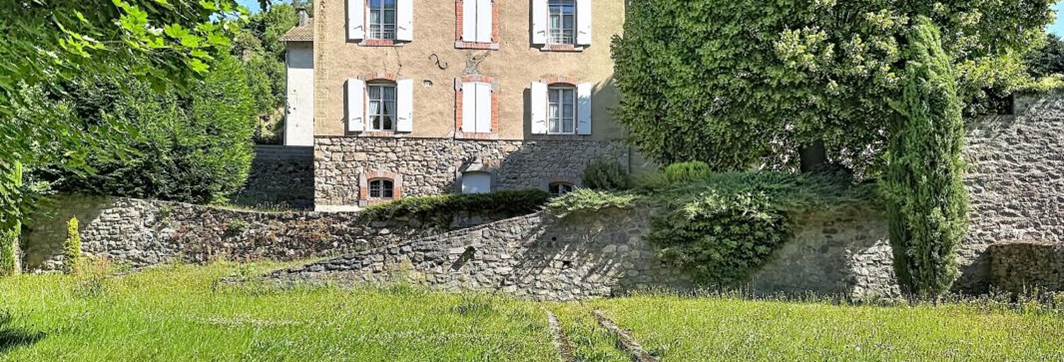 Maison 5 Pièces 130 m² à vendre à Ferrières-Saint-Mary (15170)
