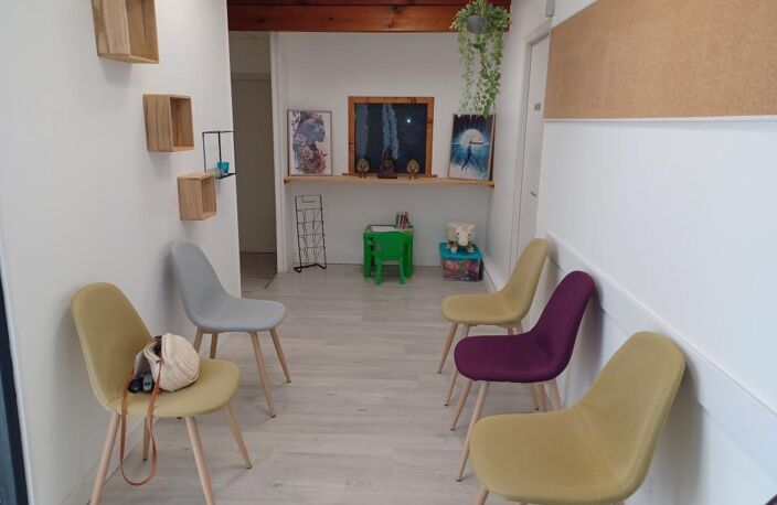 Bureau À Louer — photo 2