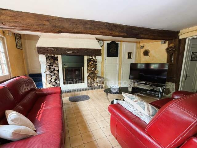 Maison normande de caractère de 121 m² avec 4 chambres, vie de plain-pied, Le Mesnil-Guillaume (14100), à moins de 10 minutes de Lisieux — photo du bien