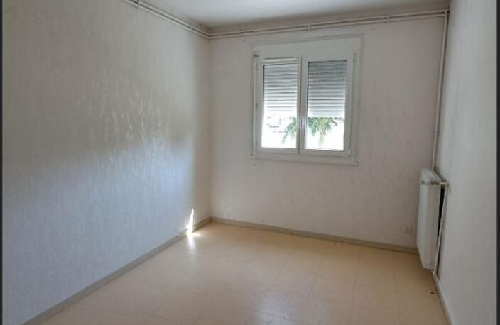 Appartement T3 DESCARTES — photo 2