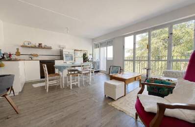 Joli T2 lumineux de 49 m², au 3ème et dernier étage, avec cave — photo du bien