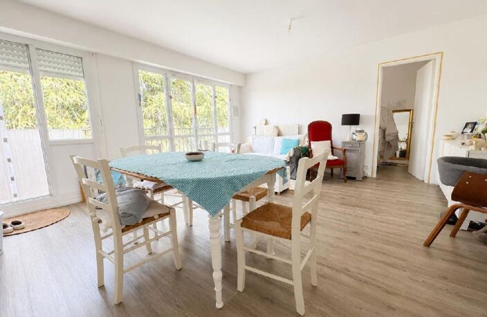 Joli T2 lumineux de 49 m², au 3ème et dernier étage, avec cave — photo 2