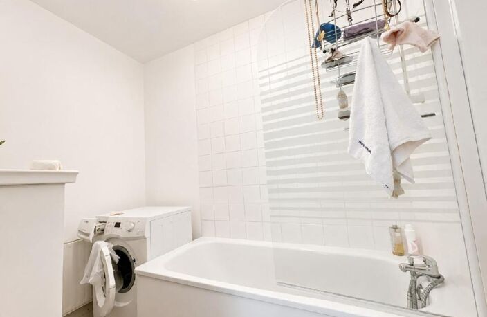Joli T2 lumineux de 49 m², au 3ème et dernier étage, avec cave — photo 5
