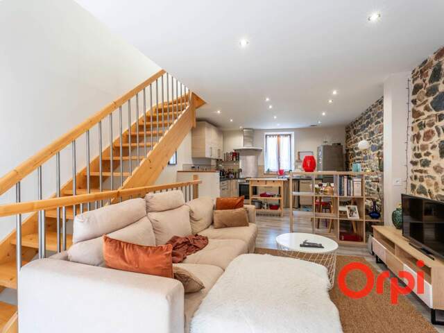 Maison de village entièrement refaite avec beaucoup de charme — photo du bien