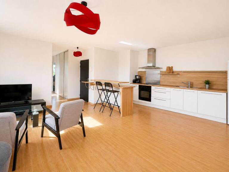ARGOULETS - Appartement T3 avec Terrasse, Parking & Cellier — photo 1