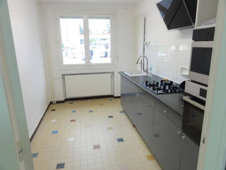 Appartement de 65m2 à louer sur Saint-Étienne — photo 1