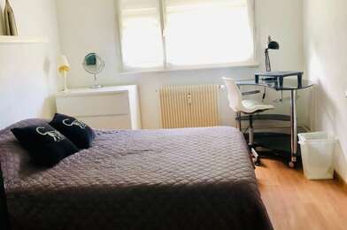 Appartement 1 pièces 470 €