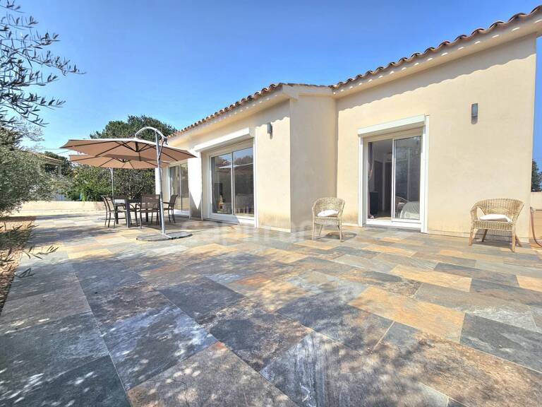 Ensemble immobilier de 368 m2 divisé en 3 habitations, piscine, terrain 1683 m2 à VESCOVATO (Haute Corse) — photo 1