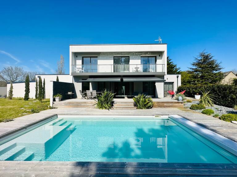 LA TURBALLE-MAISON CONTEMPORAINE 6P DE 176M2-PISCINE-GARAGE 40M2-JARDIN-SUR TERRAIN DE 720M2 — photo 1
